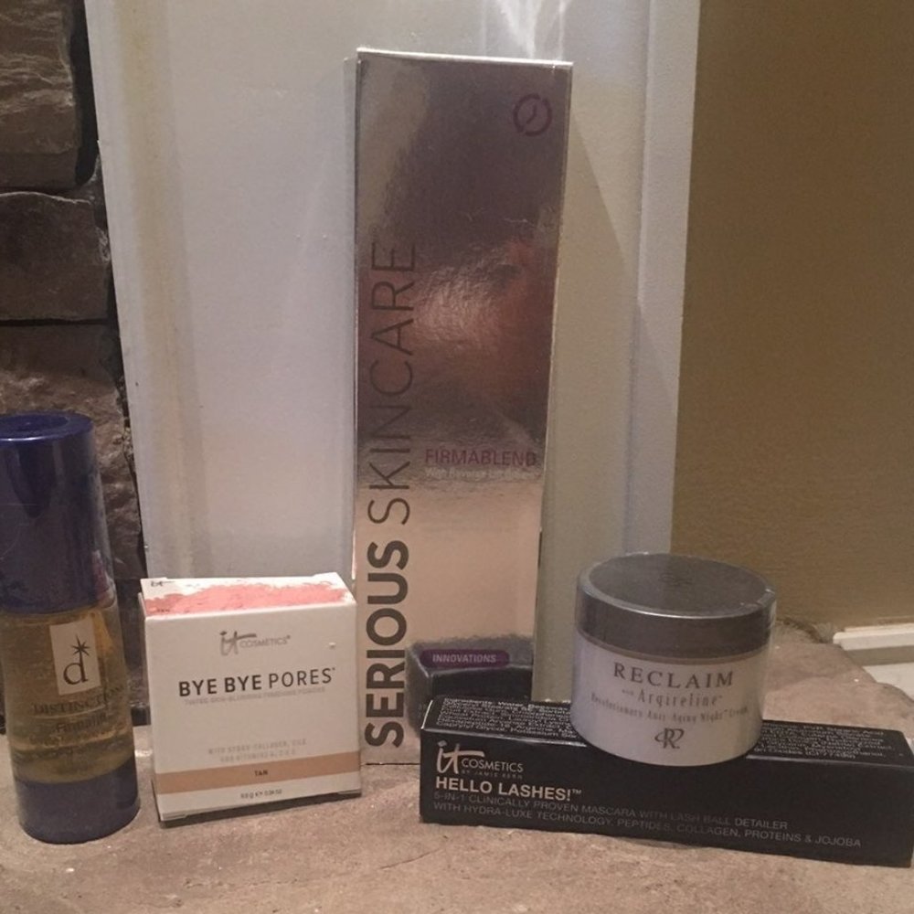 A bundle of 5 skin care & beauty product